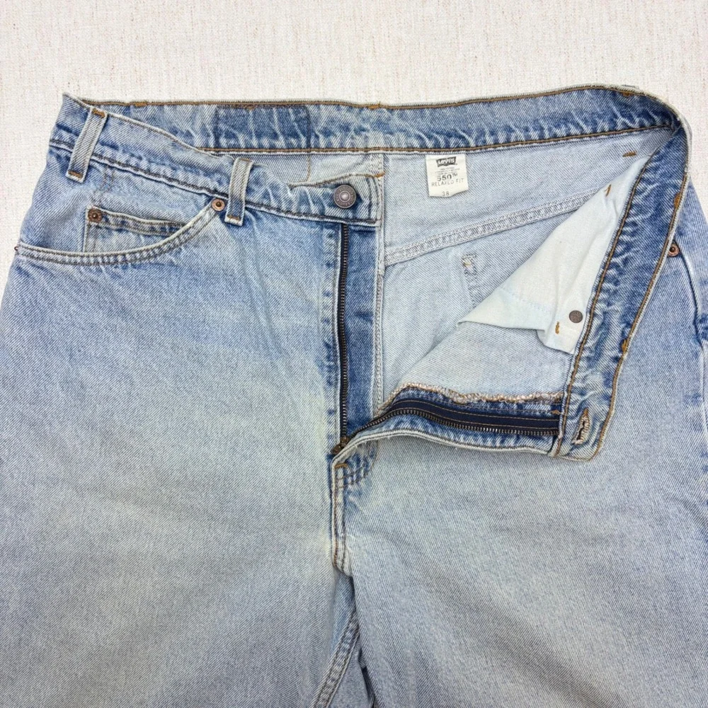 Vintage 90s Levis 550 Relaxed Fit Shorts Light Wash Orange Tab Men 38 Distresse